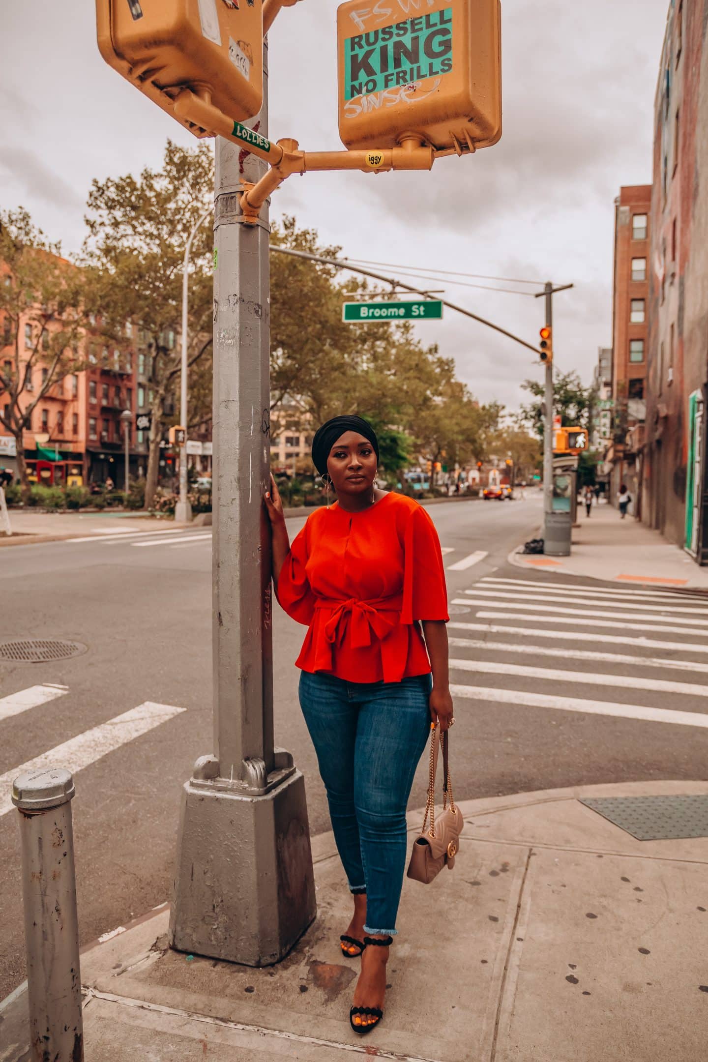 How to Find the Right Jeans: Finding Confidence and Comfort in the Right Pair, tips featured by top Indianapolis fashion blogger, Tales and Turbans.