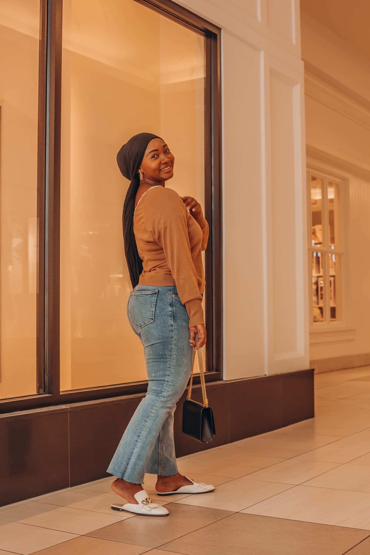 How to Find the Right Jeans: Finding Confidence and Comfort in the Right Pair, tips featured by top Indianapolis fashion blogger, Tales and Turbans.